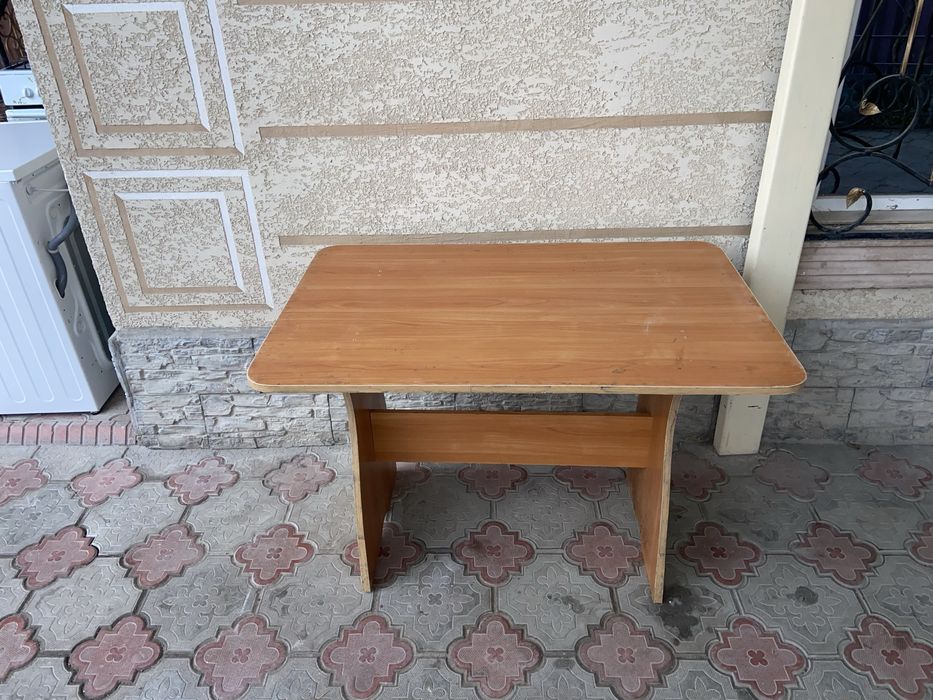 Продам стол кухонный с доставкой
