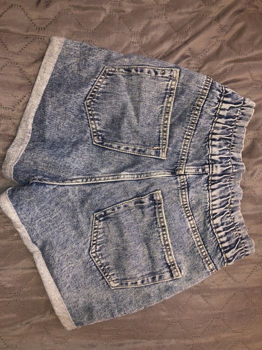 Къси Панталони FB sister