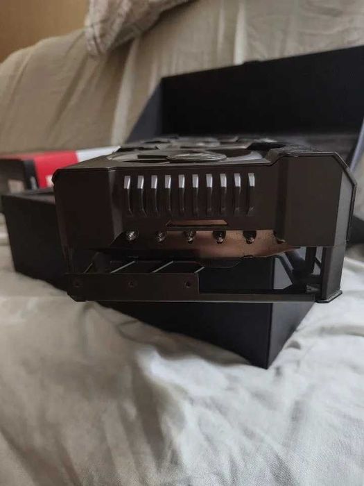 AMD Radeon Asus TUF RX 7900 XTX