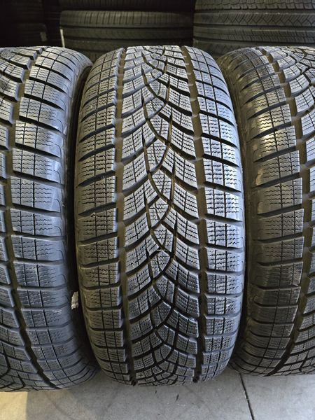 235/55/19 GOODYEAR 4бр