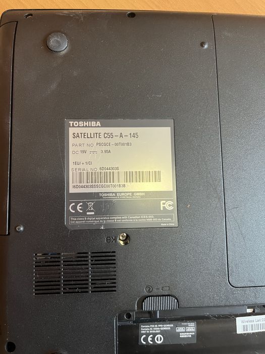 Продавам лаптоп Toshiba