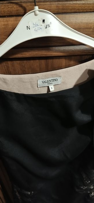 Продаётся чёрное платье