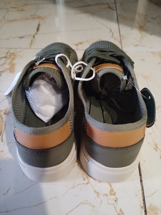 Adidași Noi pentru bărbați