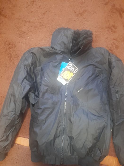 Jacheta de iarna tip pilot.