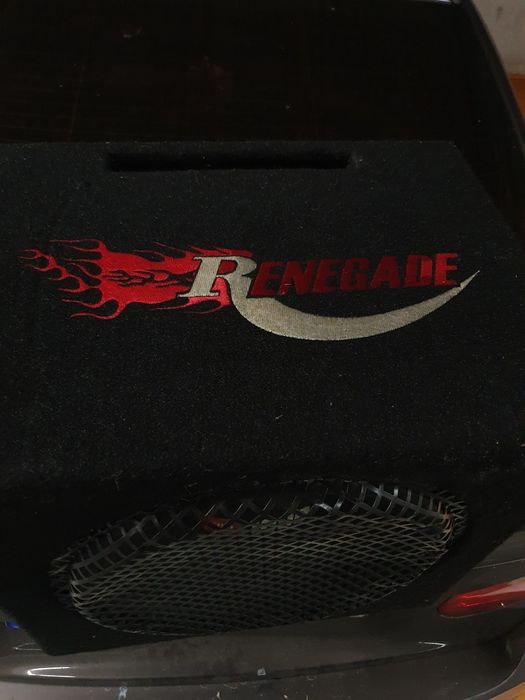 Subwoofer JBL CS1204T 12" + amplificator Sony Xplod + incintă Renegade