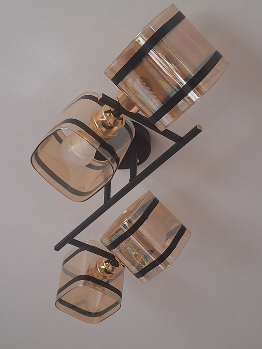 Люстры кухня зал