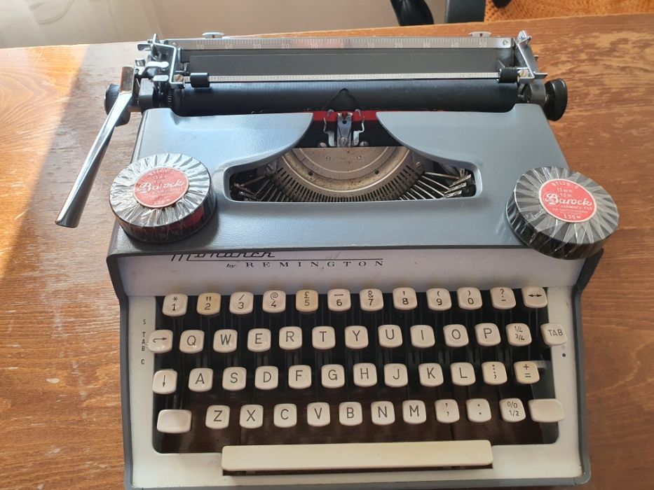 Masina de scris veche MONARCH REMINGTON