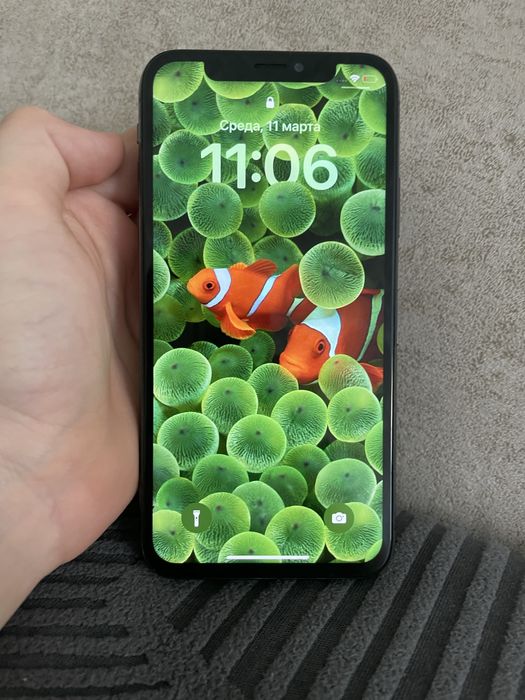 Продам айфон х в хорошем состоянии