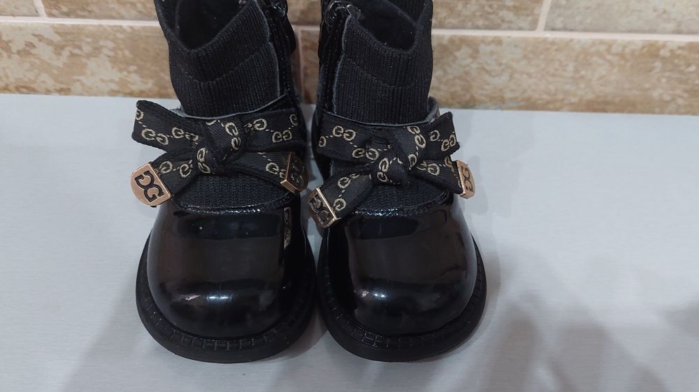 Ботиночки детские