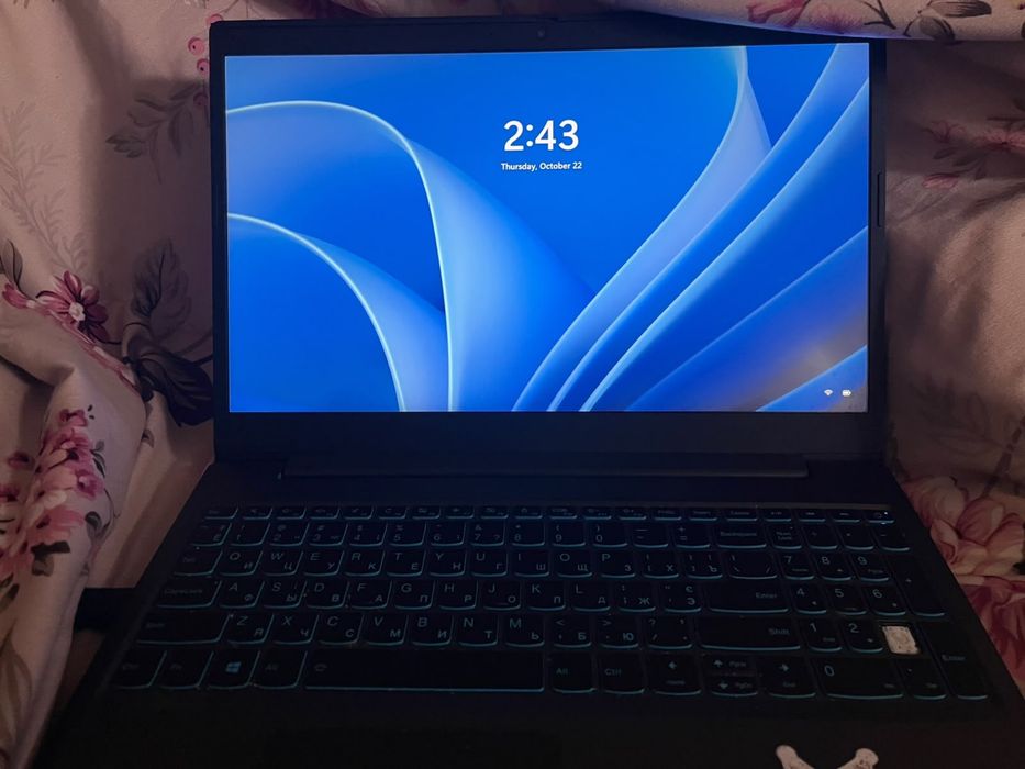 Laptop Lenovo + tastatura