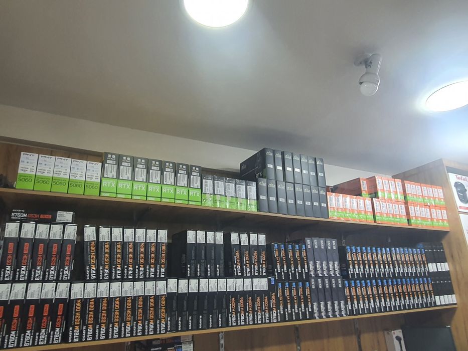 Gigabyte platalar (motherboard)