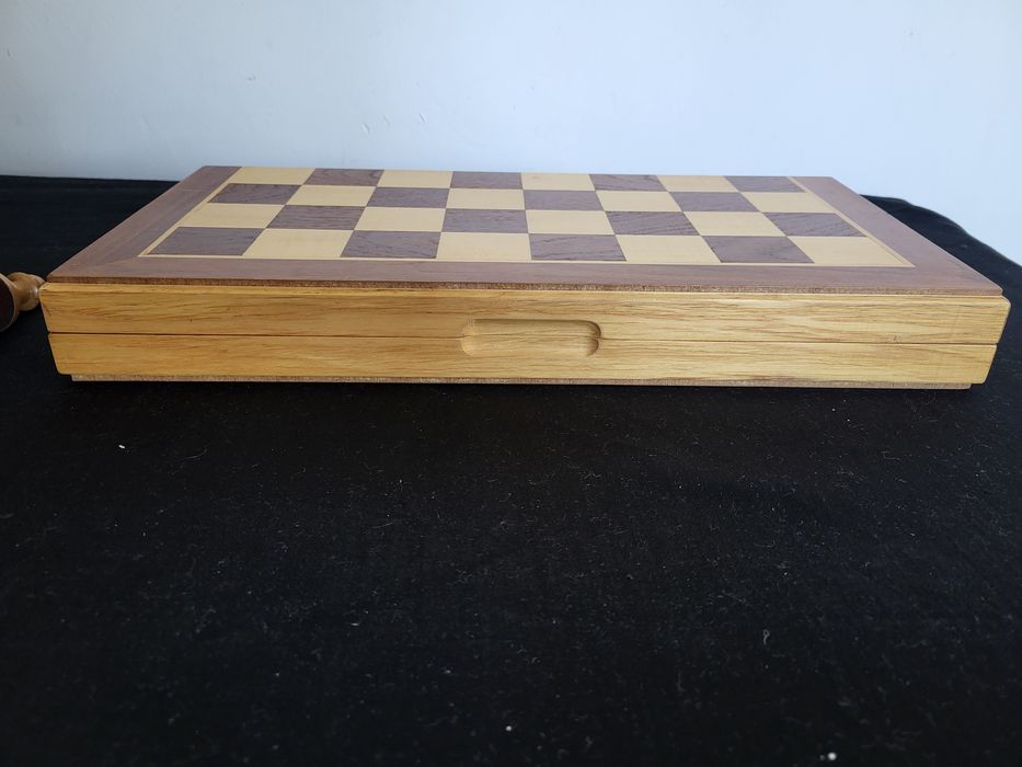 #2 Стар дървен шах
