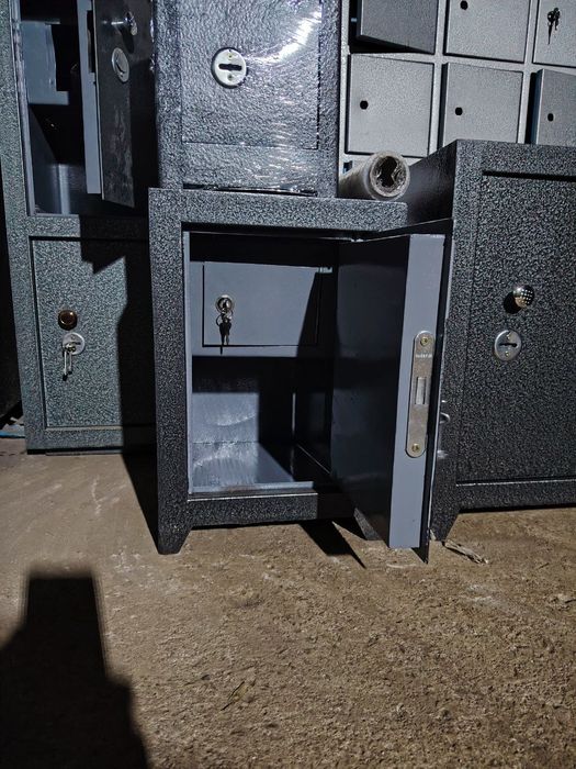 Seyf pesochni metal shikaflar