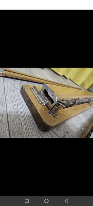 Mașina de tricotat românească