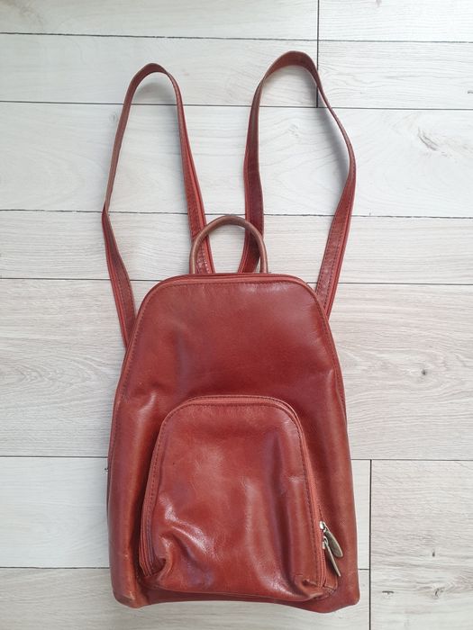 Дамска раница от естествена кожа