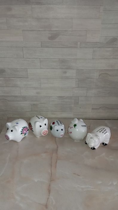 porcușori din portelan