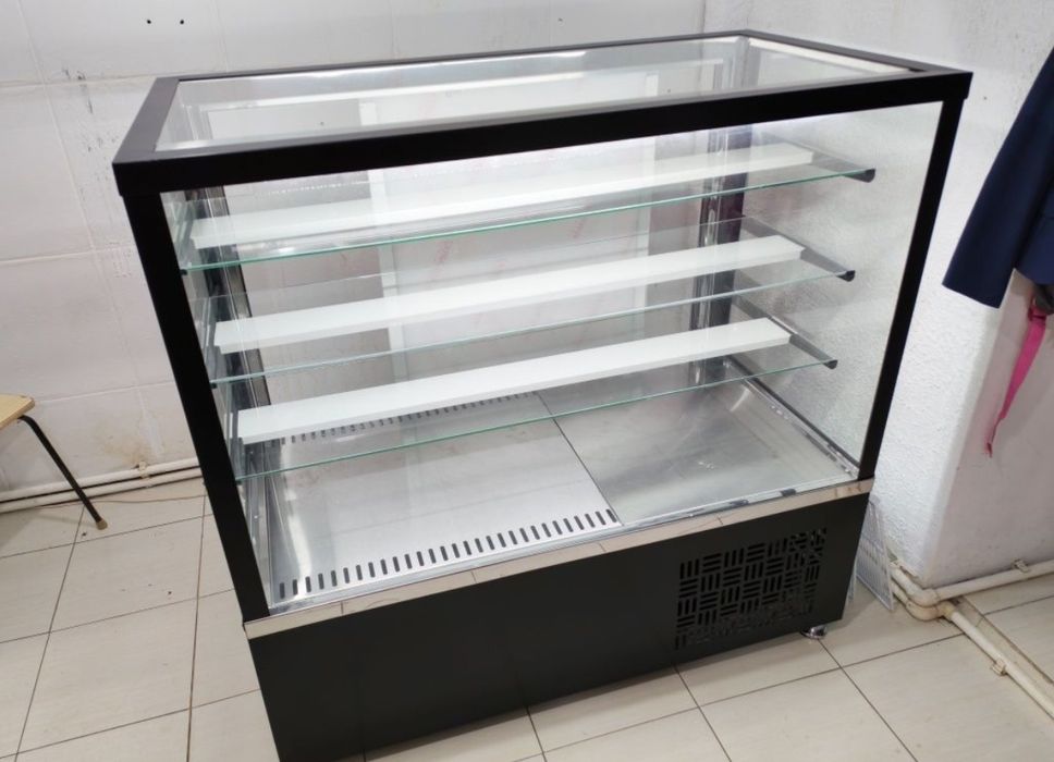 Витринный холодильник