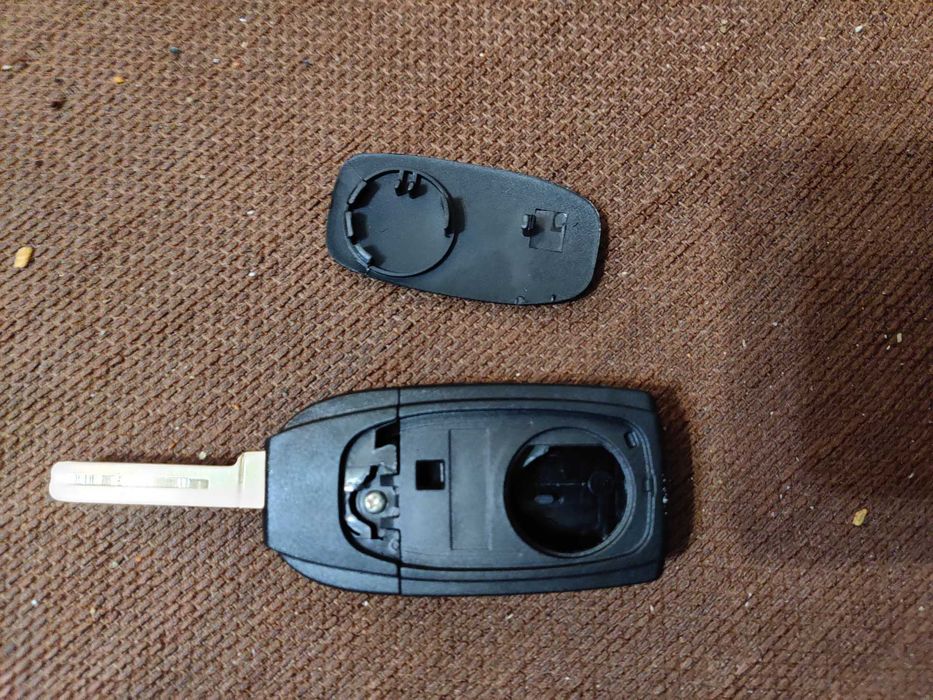 Авто ключове БМВ Мерцедес Фолцваген Пежо Волво Хонда универсалени