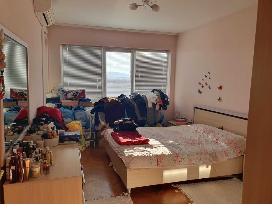 4ст+кухня,монолит,120кв.м.,ет.5,след осн.ремонт,Болницата