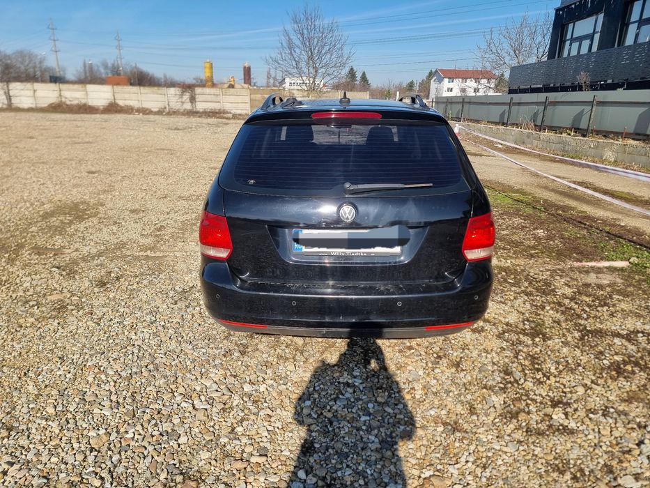 Vând Golf 5 1.9 TDI