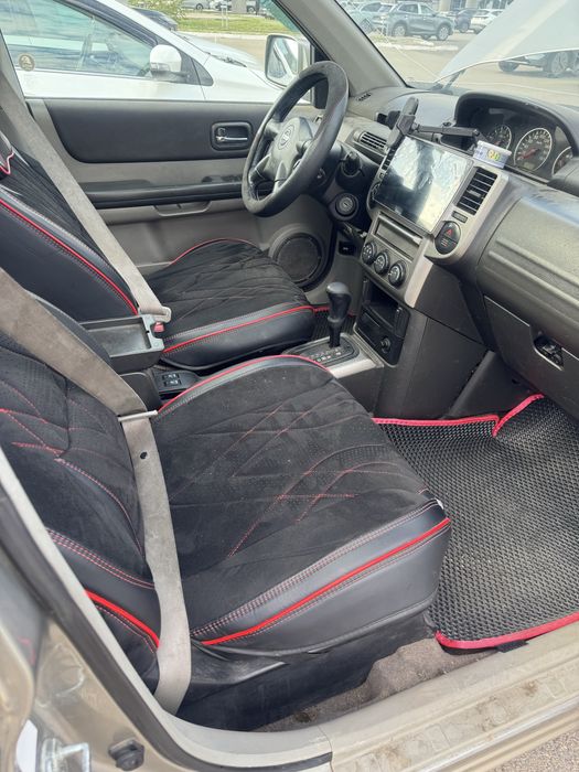 Nissan Xtrail авто