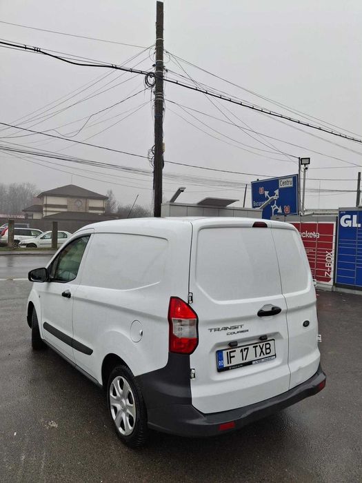 Ford Transit Courier 2019, 105000km, autoutilitara