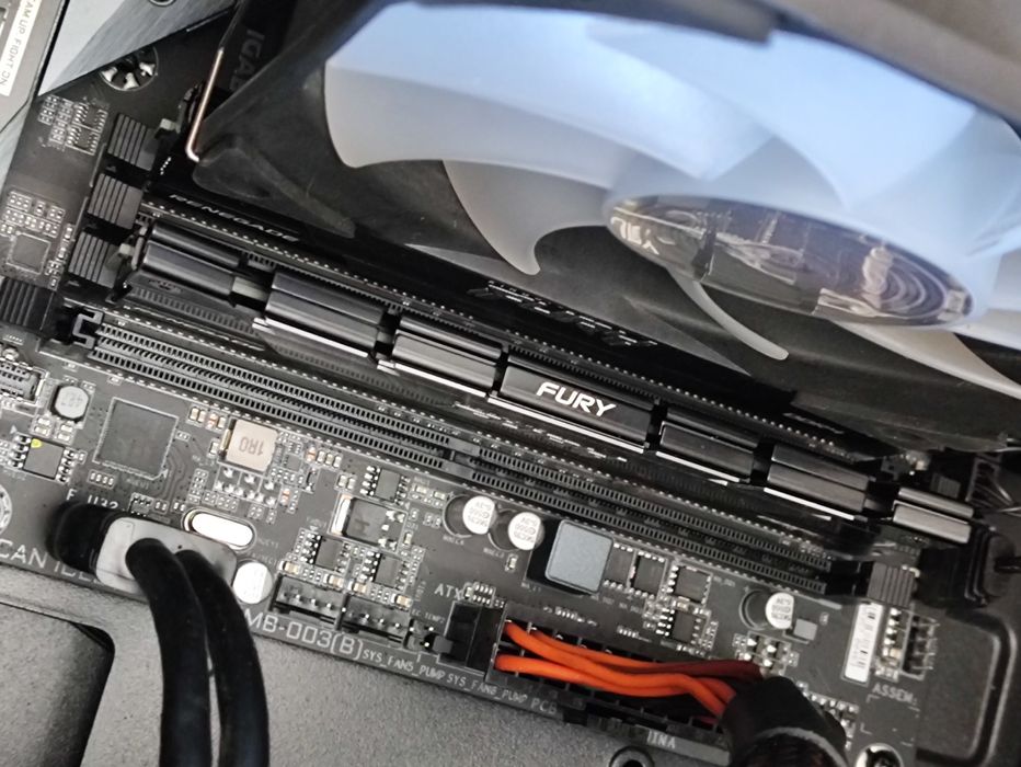 Продам Системный блок Core I7 13700