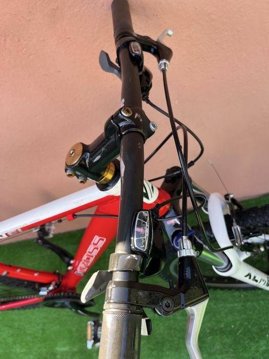 Като Нов Алуминиев Велосипед KROSS LEVEL 26цола 8х3 Внос Германия