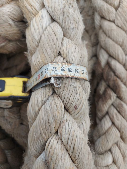 Корабно въже с диаметър 27 см. 30 лв на метър