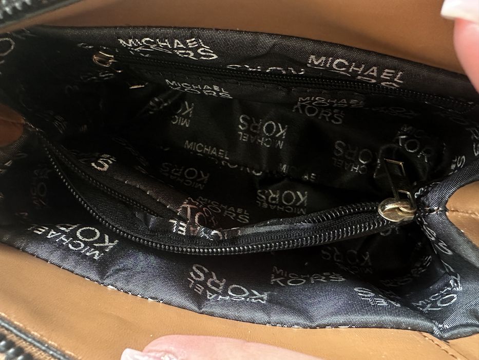 Michael Kors чанта
