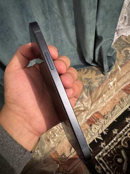 Айфон 12 продам хороший