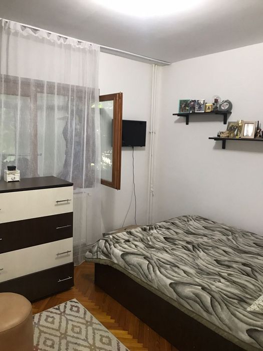 Inchiriez apartament 2 camere