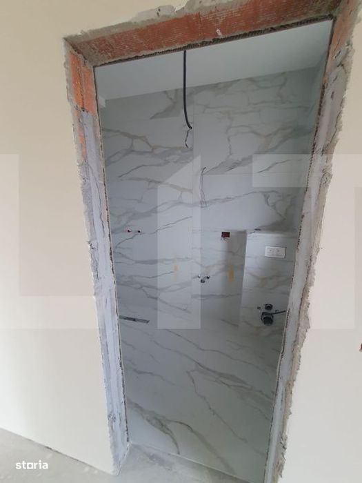Duplex modern despartit prin bucatarie si camara