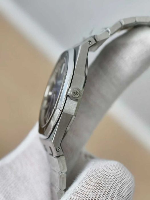 Audemars Piguet Royal Oak Extra-thin Jumbo