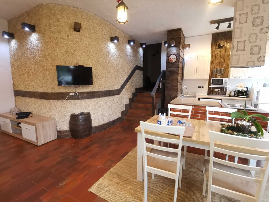 Дава се под наем Тристаен апартамент в София, Младост 2 - 95 кв.м за 504.9 € - Снимка #3