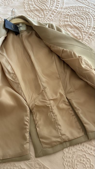 Пиджак приталенный