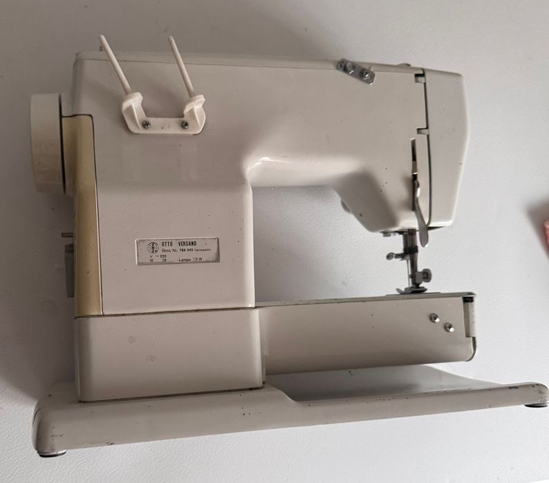 Masina de cusut portabila!