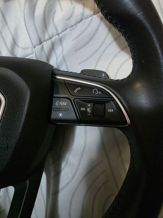 Волан за ауди a4 b9 с пера и airbag