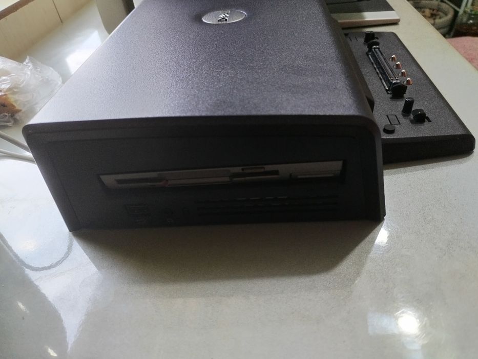 Statie replicator Dell cu suport stivuire diverse dimensiuni și hard d