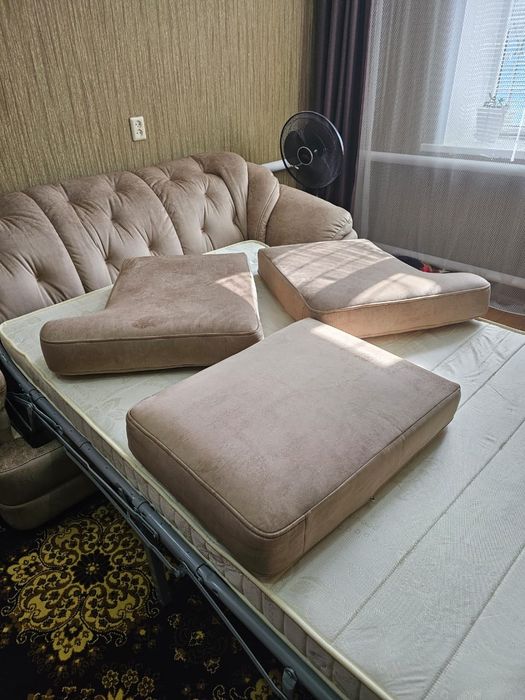 Продам диван новый