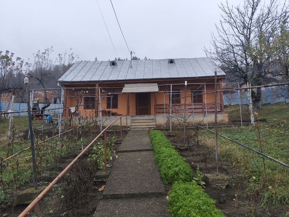 Vand casa centru Targu Ocna