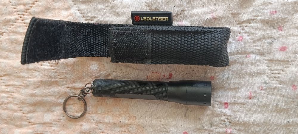Lanternă profesională Ledlenser P3 - NOUĂ + Husă originală inclusă