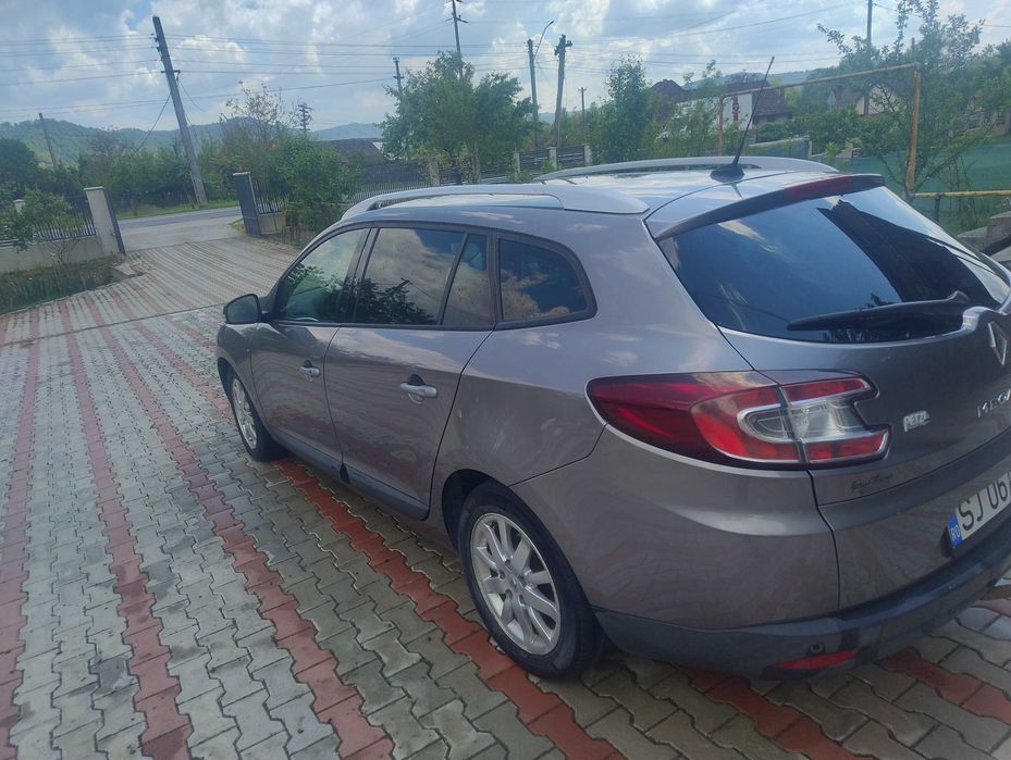 RENAULT Megane 2010 — imagine 2