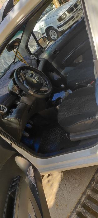 Спарк 2015 йил сотилади