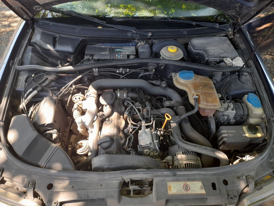 Ауди А4 1.9TDI на части