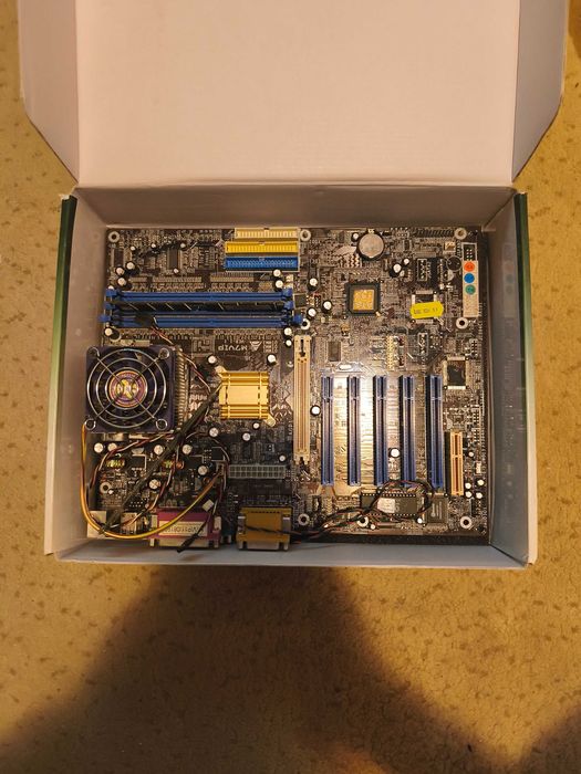 GIGABYTE GA-P43-ES3G Placa de baza