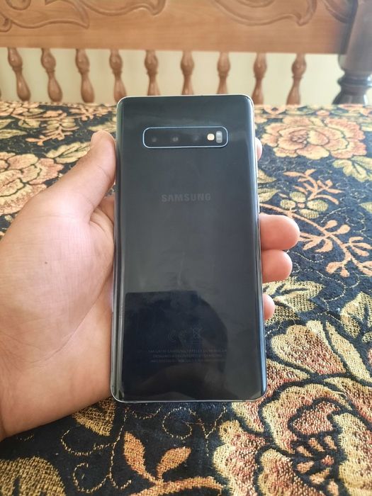 S10+ samsung аккуратно ишлатилган