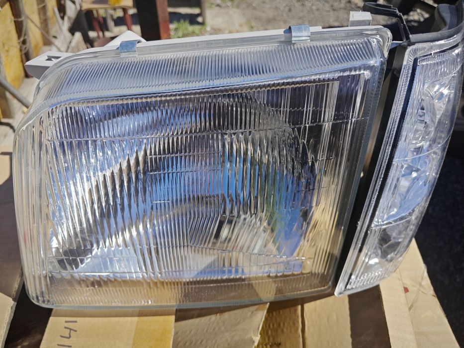 Продам фары на TLC Prado 90/95
