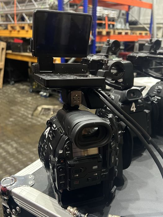 Lot 4 camere Canon  C100 Mk1 + 1 camera C300 Mk1