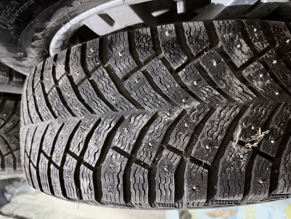 MICHELIN 205 65 R16